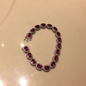 Bracelet very nice quality for women